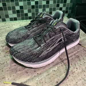 Altra Escalante 2.0 running shoes